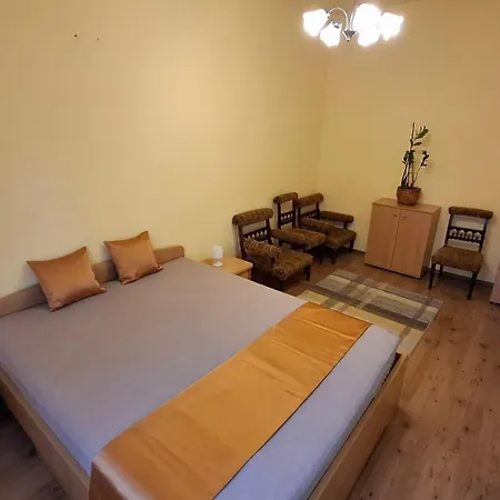 Piac Kucko Apartman Debrecen Exterior photo